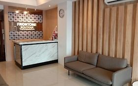 Front One Boutique Tugu Muda Semarang